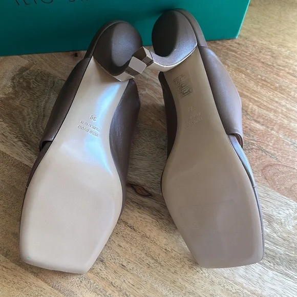 NEW! Ilio Smeraldo Ginevra Sandal - Size 8.5 - Picture 11 of 16